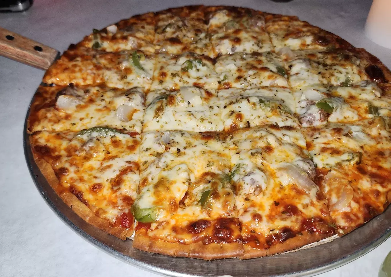 Savor with $40, $70 or $100 Worth of Food & Drinks at Smokes Bistro (Up to 31%Off)